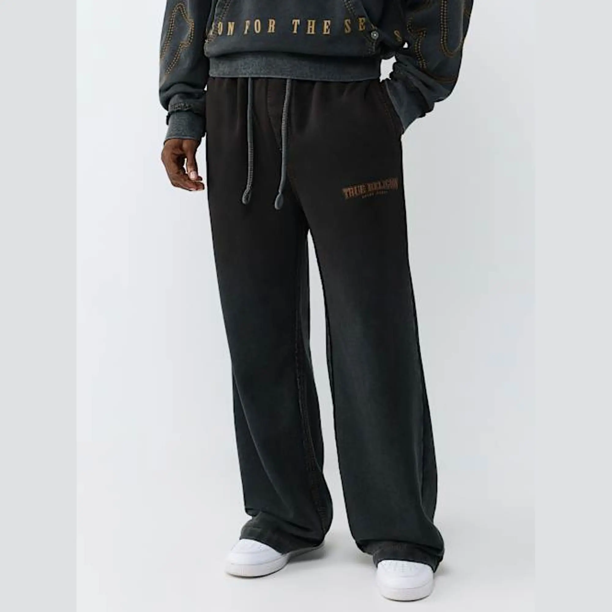 True Religion Men's Big T Washed Baggy Denim Sweatpant - Menswear, Casual Bottoms for Easy Matching