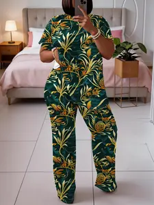 Women's Pajamas Set Short Sleeve Sleepwear 2 Piece Round Neck Top Capri Pants Loungewear with Pockets