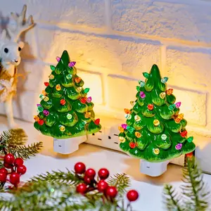 Ceramic Christmas Tree Night Light, Nostalgic Decorative Ceramic Tree with On/Off Switch, Vintage Night Light for Bedroom Bathroom Living Room Holiday Decor Ornaments Decoration Green