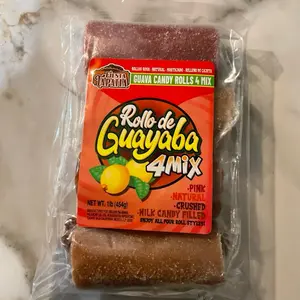 Rollo de Guayaba mix pack pink , natural , crushed , milk candy