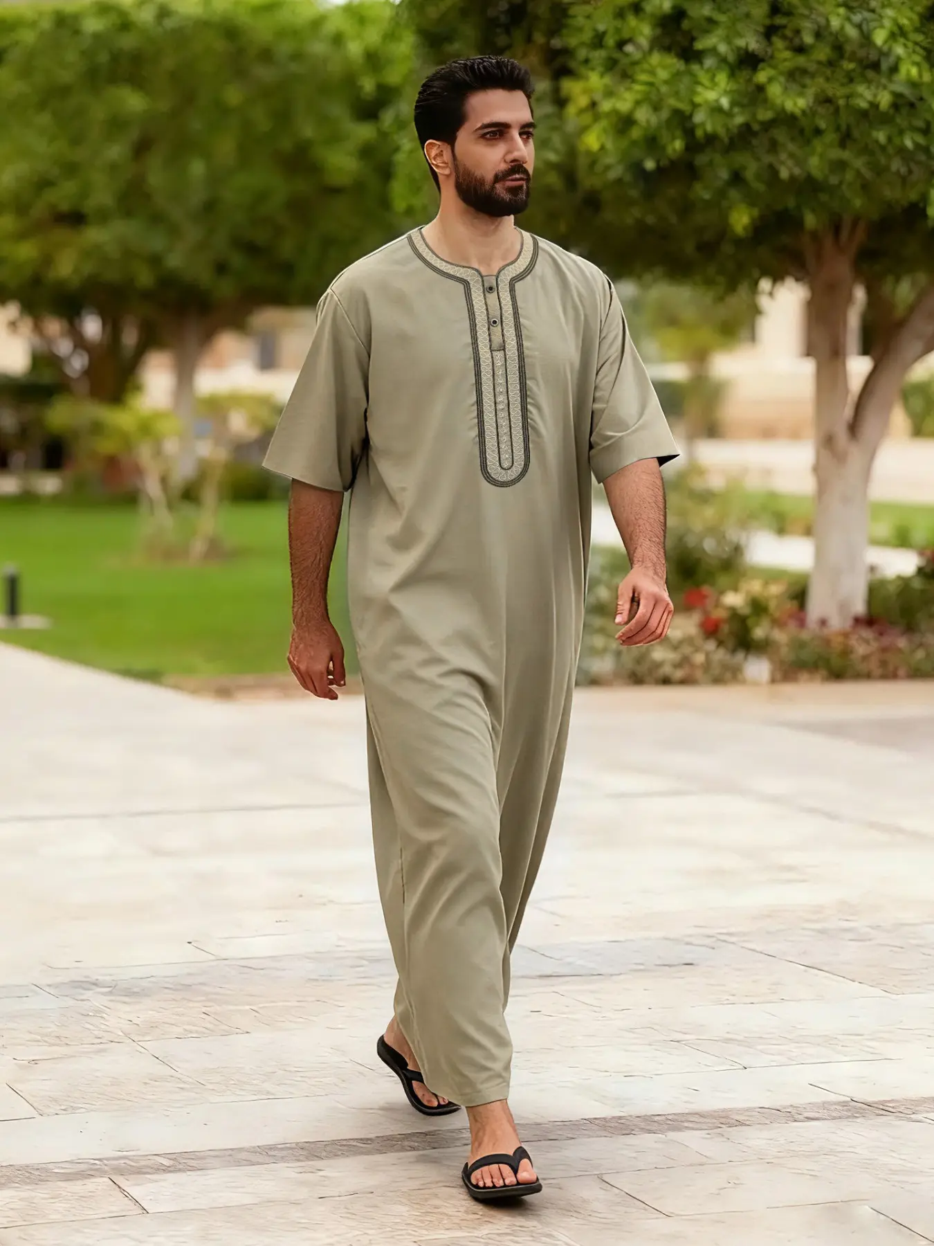 Muslim Men's Top Middle Eastern Robe, Authentic Saudi Modesty Thobe, Islamic Thobe, Traditional Arabic Clothing, Comfortable and Stylish, Perfect for Daily Wear