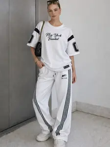 Men Women Sportswear Set, Streetwear Tracksuit Set, Loose Fit Fashionable Tracksuit + Retro Hip Hop Striped High Waist Straight Leg Pants, Comfortable Warm Fabric