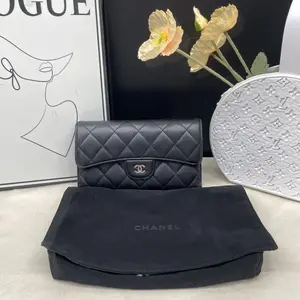 Pre-owned CHANEL Lambskin Shoulder Bags 7.8'' R13969 Shoulder Bag C10146779497 0124 T3 Mia