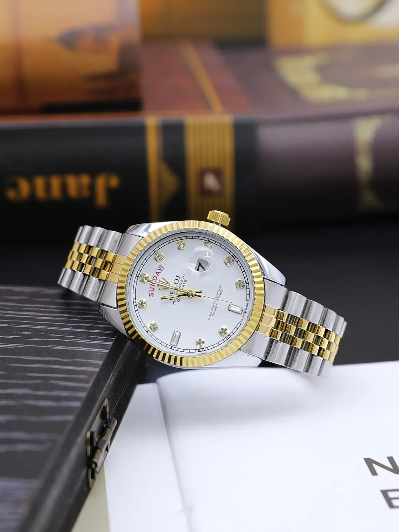 Log Series Moon Window Business Men's Watch, Modern Wristwatch, Analog Wristwatches, Circular Dial, Waterproof Calendar Display, Butterfly Buckle Stainless Steel Strap, Lightweight Minimalist Unisex Watch, Suitable for Various Occasion