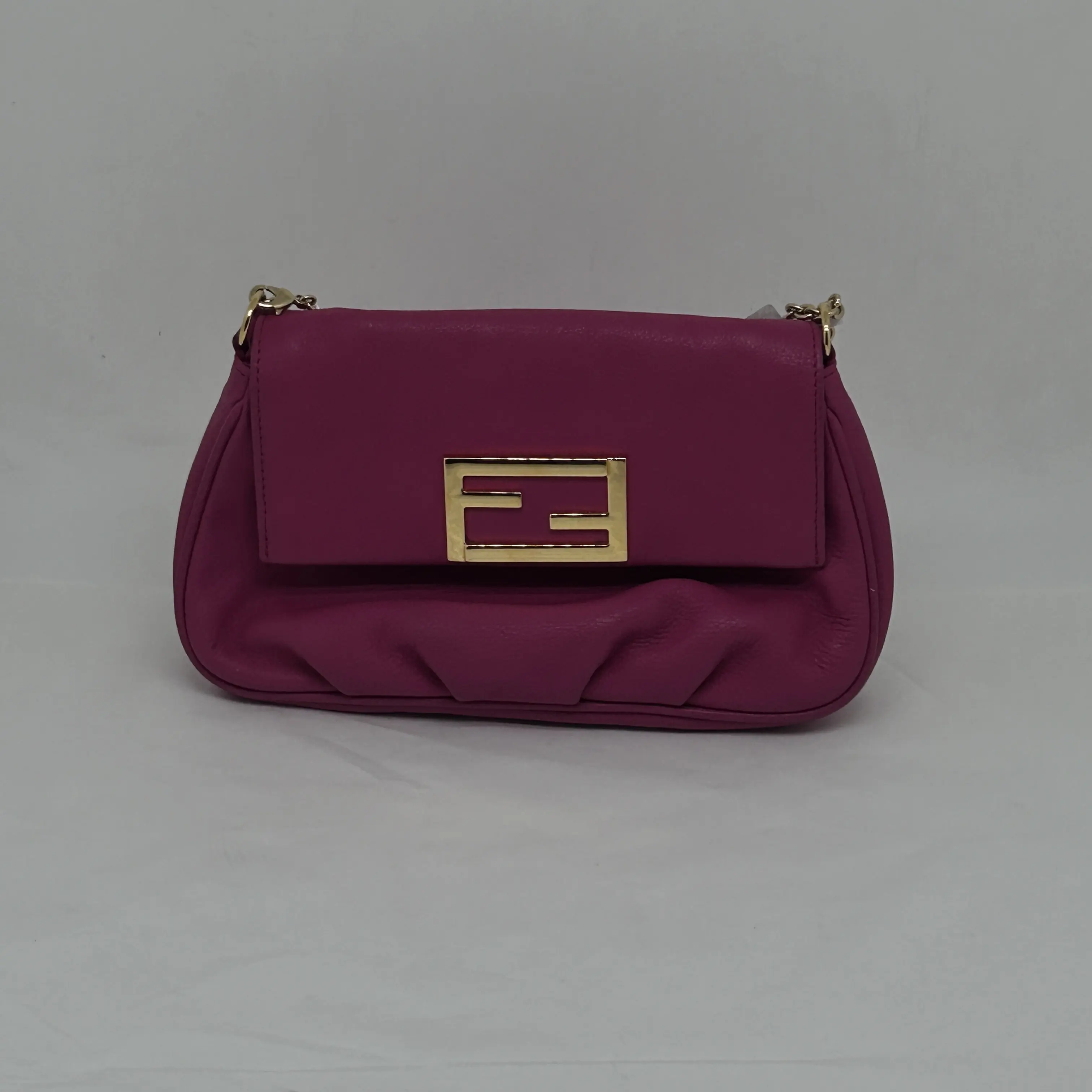 Pre-owned FENDI Leather Baguette Shoulder Bag, Pre Loved Designer Handbag for Women