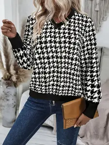 Elegant Plus Size Women's V Neck Long Sleeve Top, Plaid Pattern Houndstooth Casual Chic Fashion Blouse, New Arrival Ladies Clothing