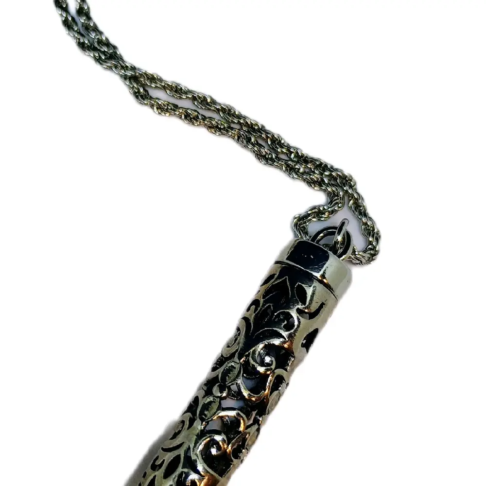 Diffuser Necklace Fragrance Oils Essential Oils with Ornate Design and Chain Attachment