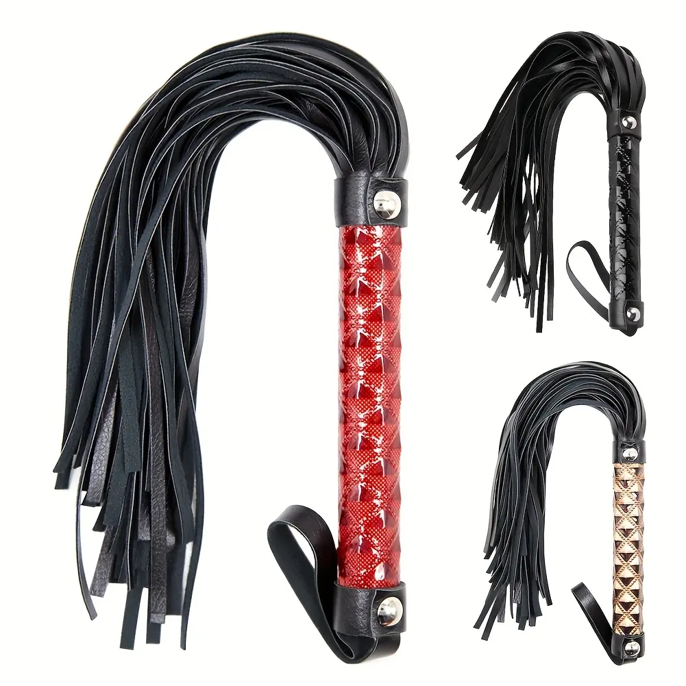 Premium Riding Whip - Equestrian Supplies with Red Heart Design, Metal Studs, Non-Slip Handle for Outdoor Training Sports
