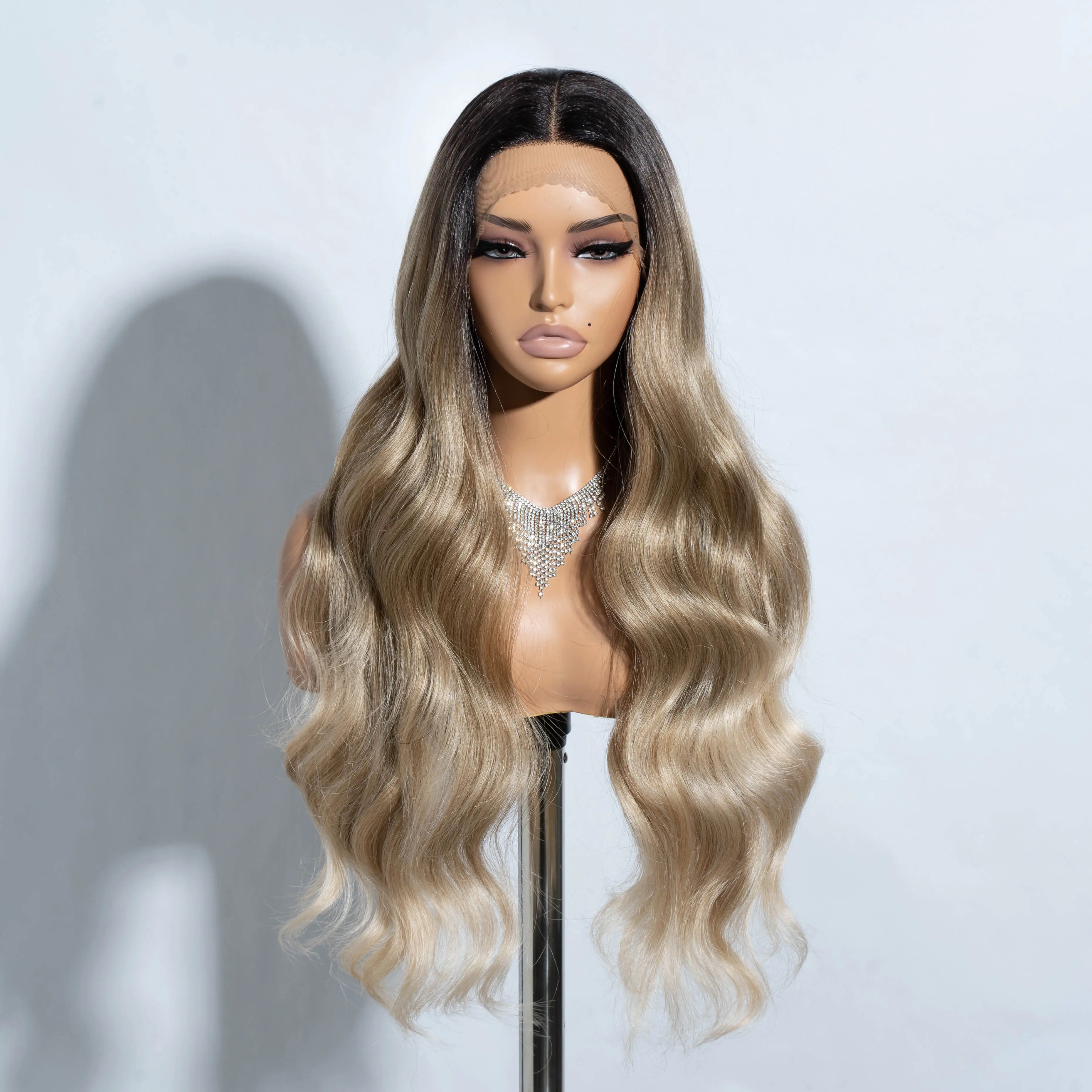 Rebeccahair 30-Inch Long Wavy Synthetic Fluffy Effortless Wig - No Bangs, Natural-Looking, for Daily Wear, Cosplay, Costume Parties