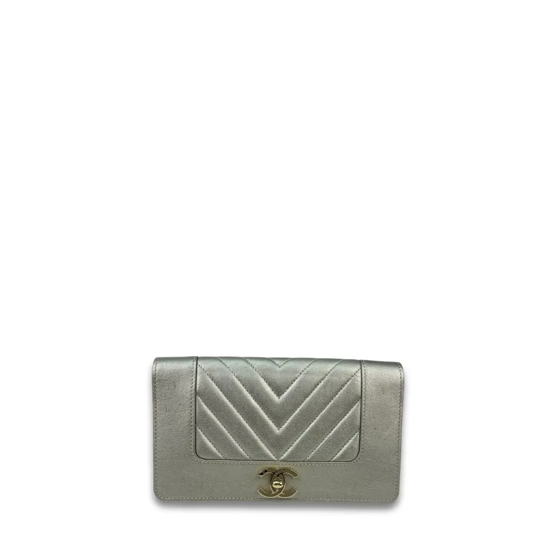 Pre-owned CHANEL metallic lambskin Small leather goods Metallic Mademoiselle Wallet