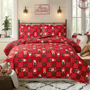 3pcs Lodge-Style Christmas Quilt Set - Lightweight Reversible Bedspread with Rustic Red & Green Patchwork, Includes 2 Pillow Shams, Twin/Queen/King Size Cabin Bedding for Cozy Winter Home Decor