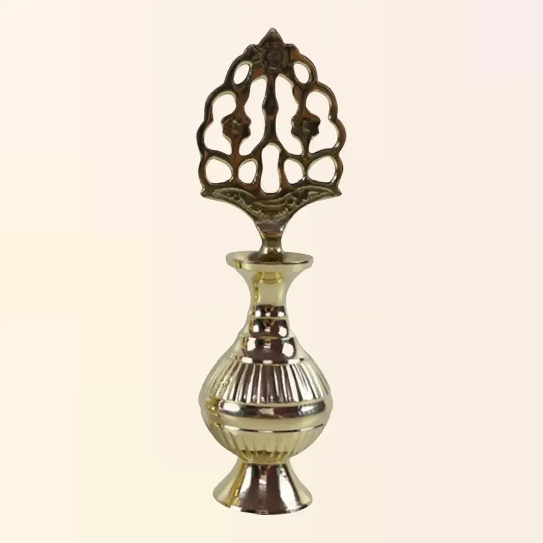 Arabic kohl eye liner stick brass bottle. Arabic kohl eye liner stick brass bottle.