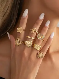 7-Piece Vintage Mother Mary Flower Ring Set, Casual Metal Rings for All Seasons, Unique Style Stackable Design, Lead-Free Jewelry