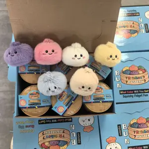 Plush bun stress-relief toy keychain
