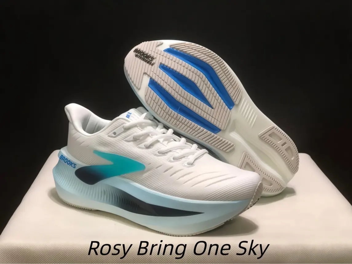 White Pale Blue Gradient Mesh Running Shoes High-rebound Sole, ideal for daily jogging marathon long-distance fitness training