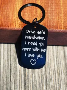 Fashion Letter Pattern Slogan Metal Keychain, Keychains for Men, Personalized Stainless Steel Keychain for Men & Women for Car Bag Daily Clothing Decor, Trendy All-match & Exquisite Keychain for Birthday Gift, Gifts for Wife, Personalized Heart Tag