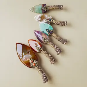 Natural Colored Fluorite Crystal Flame Carnelian Unbladed Stone Model Knife, Ideal for Polishing Crystal Crafts & Halloween Decorations, Unique Crystals