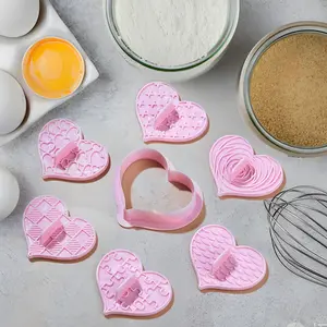 Heart-Shaped Cookie Cutter Set, 7pcs Plastic Baking Tools, Includes 6 Unique Designs & 1 Heart Shaper, Ideal for DIY Cookies