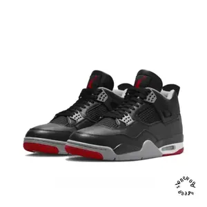 Black and Red Tumbled Leather Mid-Top Retro Basketball Shoes