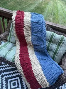 Custom Chunky Knit Blanket | Choose Color & Style