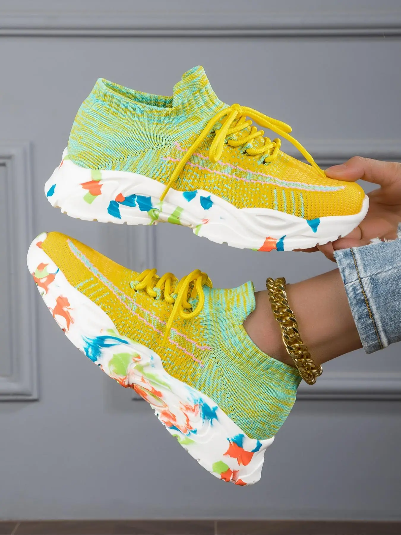 Women's Fashionable Colorblock Lace up Low Top Sneakers, Casual Comfortable Breathable Sports Shoes, All-match Round Toe Sneakers for Daily Wear