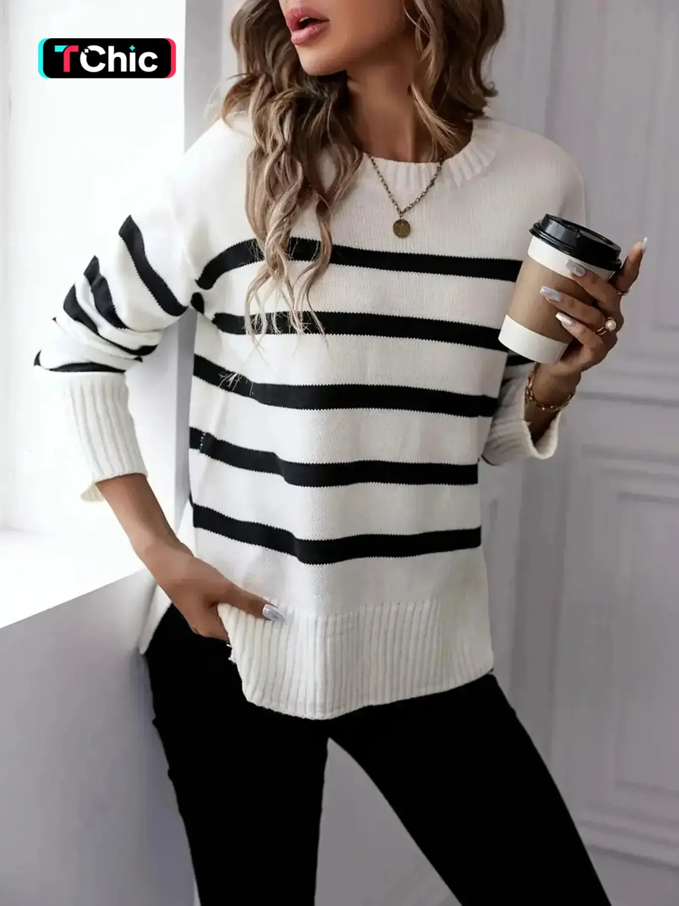 Women's Round Neck Striped Side Slit Knit Pullover Sweater, Casual Fitted Medium Fabric, Fall & Winter Fashion, Comfortable Daily Wear