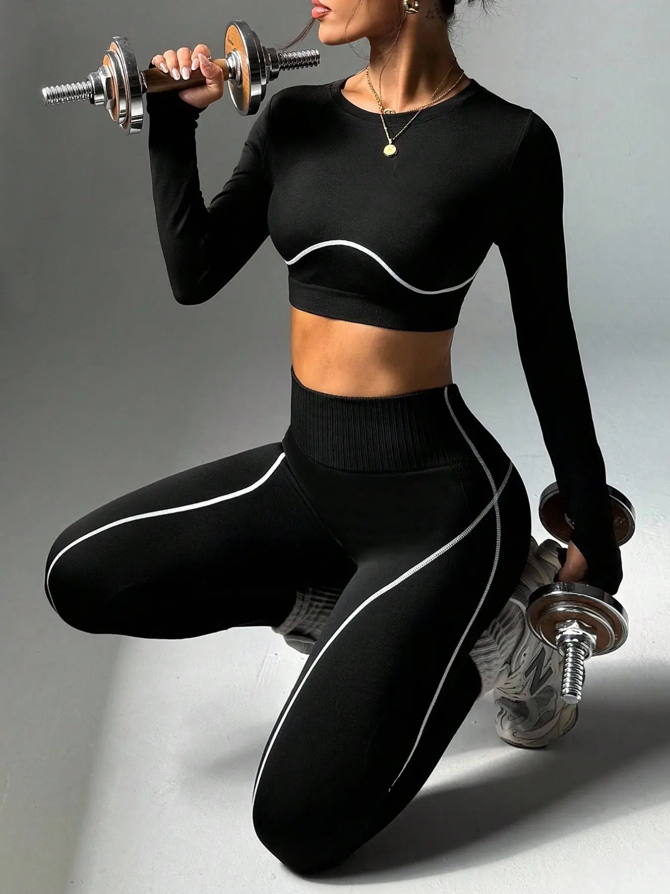 Women's Colorblock Striped Round Neck Thumb Hole Long Sleeve Running Fitness Yoga Pants Set, Sporty Workout for Outdoor Activities, Workout Running Clothes, Athletic Tracksuit Set, Workout Sets Women