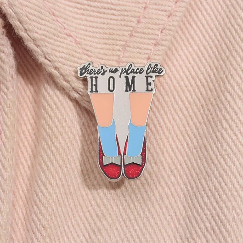 Glittering Red Shoes Enamel Pin Clip, Lapel Pin, Brooch Pins, Cute Brooch for Women & Men, Fashion Accessories for Party, Daily Clothing Decor, Trendy All-match & Exquisite Brooch for Birthday Gift