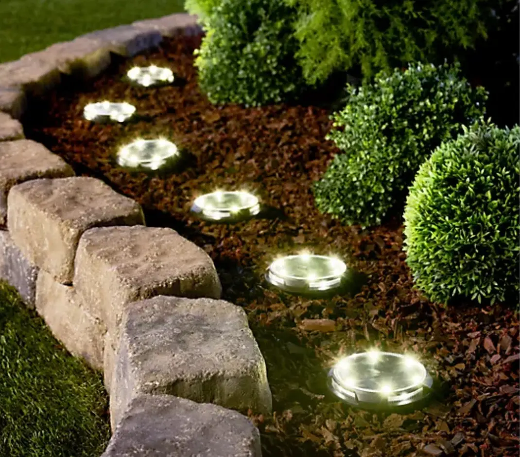 Energizer 10-pc Solar Disc Lights Multi-Direction 20 Lumen Energizer 10-pc Solar Disc Lights Multi-Direction 20 Lumen