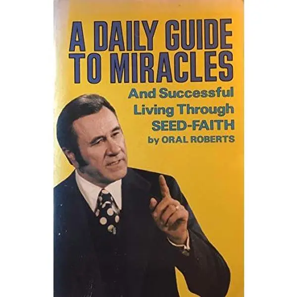 USED Book - Daily Guide to Miracles by Oral Roberts (Paperback) - english