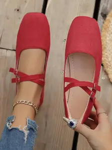 Fashionable Women's Mary Jane Shoes, Versatile Shoes, Square Toe Textile Upper, Retro Style, Floral Embroidery, All Seasons, Medium Width, Less Than Ankle Height