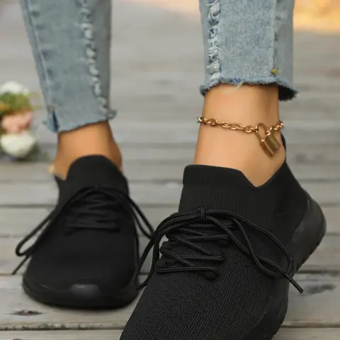 Women's Lace Up Low Top Sneakers, 2025 New Style Casual Breathable Comfortable Closed Sports Running Shoes, All-match Basic Shoes for Daily Wear, Walking Shoes, Footwear, Running Training Footwear, Fashion Running Sneakers