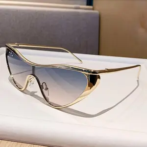 Fashion Metal Oversized Sunglasses for Women, Large Frame Sun Protection Eyewear, Stylish Outdoor Shades for Daily and Travel Use