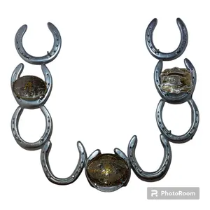 Horseshoe Shaped Metal Belt Buckle Wall Display, Durable Home Organizer Hanger for Room Decor, Home Supplies Decor Piece