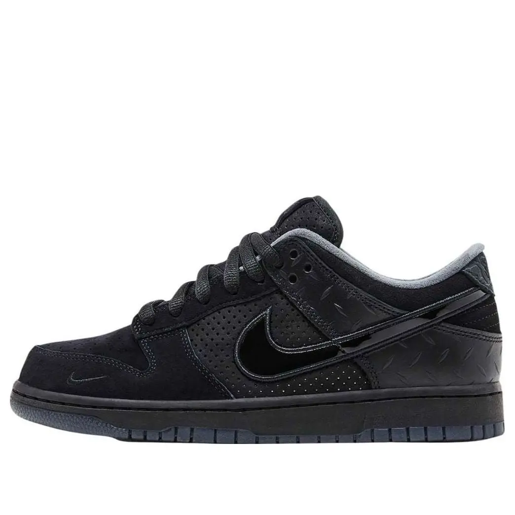 Nike Dunk Low 'Ducks of a Feather Black University of Oregon PE' HV1470-001 Nike Dunk Low 'Ducks of a Feather Black University of Oregon PE' HV1470-001