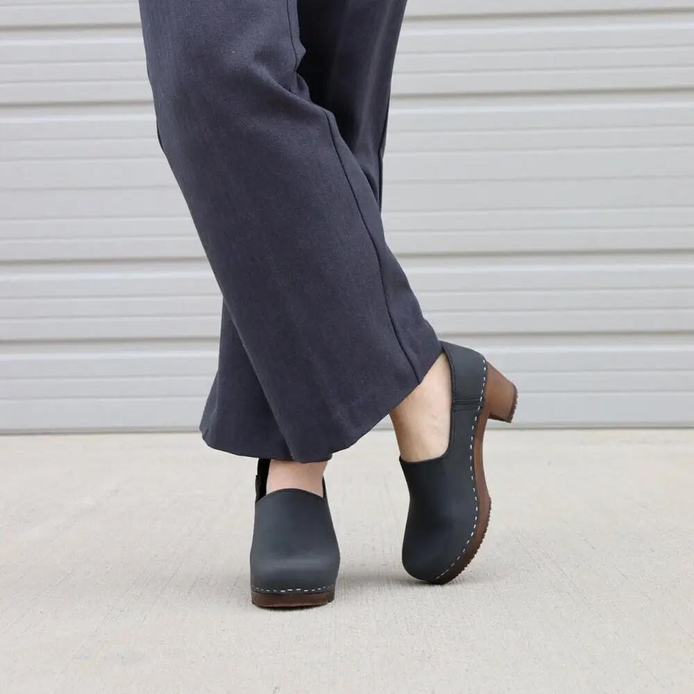 Swedish Wooden Clogs for Women / Bridget Closed Back / Women High Heel Shoes / Nubuck Leather Clogs / Black