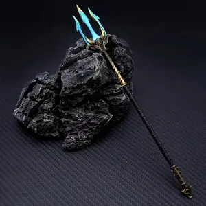 Game Style Trident Design Decoration, Zinc Alloy Decoration for Men & Women, Fashion Decoration for Car Key, Car Key Accessory, Car Ornament, Car Decorations