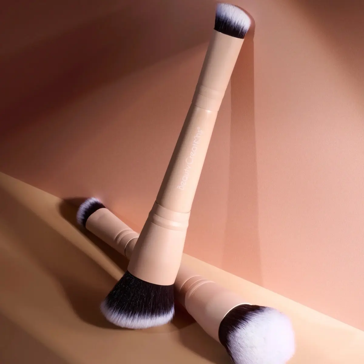 SNATCH AND SCULPT BRUSH - Beauty Creations  Makeup Contour Cosmetic Flawless