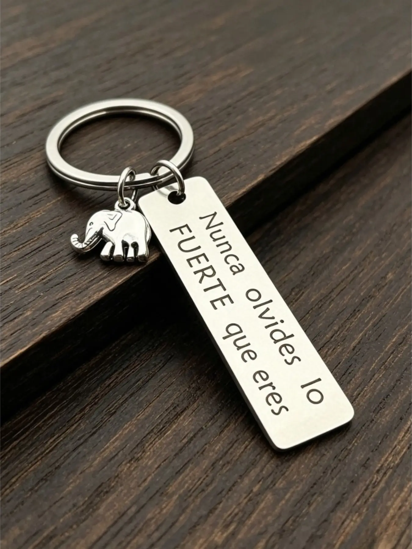 "nunca Olvides Lo Fuerte Que Eres" Spanish Quote Elephant Keychain, Key Accessories, Casual Style, No Choking Hazard, Ideal Gift for Motivational Quotes Lovers