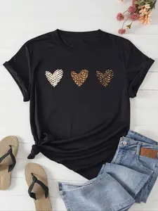 Women's Heart Print Round Neck Tee, Casual Short Sleeve Graphic Tee for Daily Wear, Ladies Clothes for All Seasons