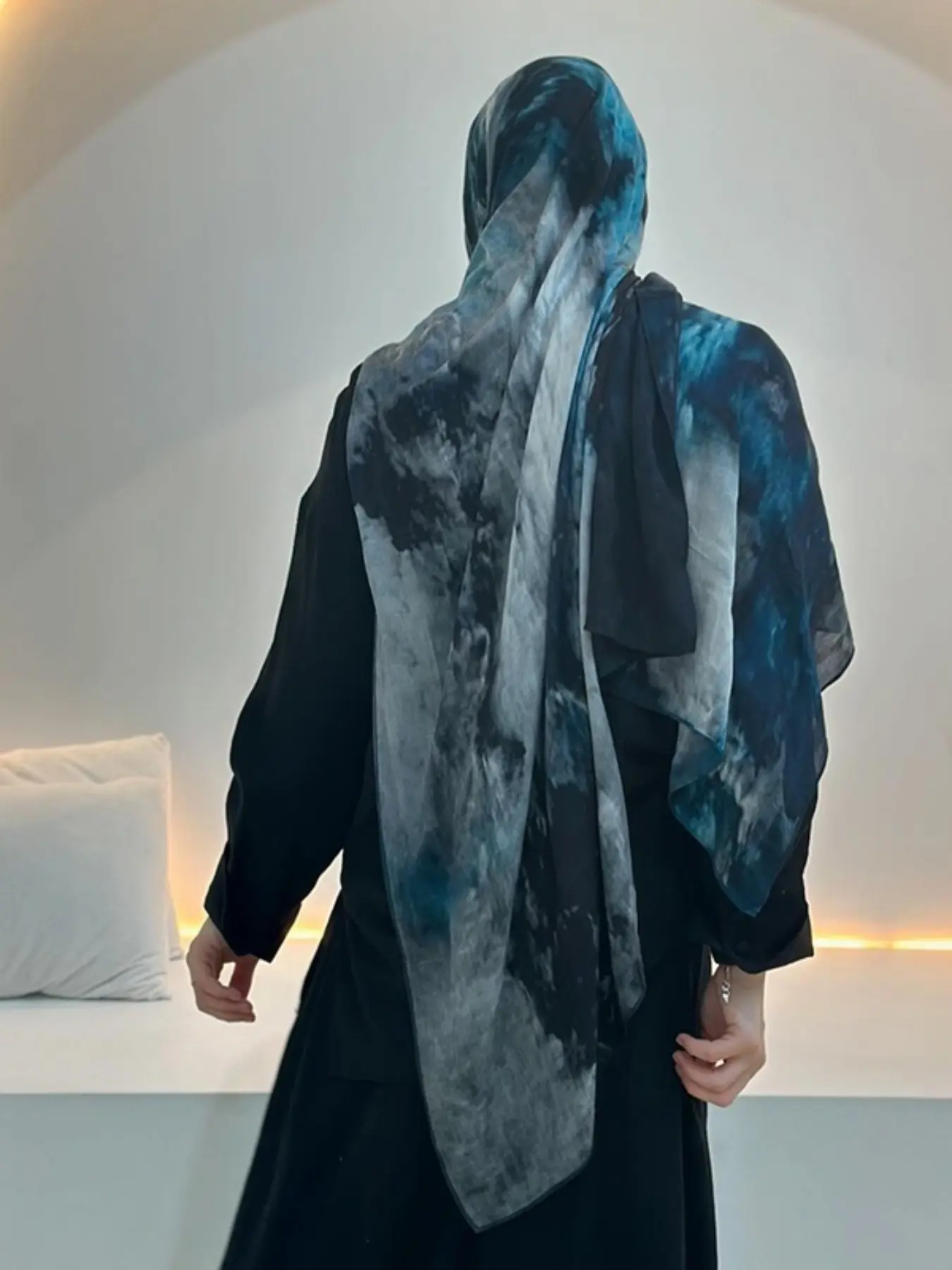 Women's Fashion Boho Style Scarf 80*180cm, Polyester Watercolor Print Shawl, Lightweight Stylish Headscarf for All Seasons, Scarf Wrap