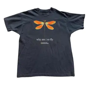 Gildan Men's and Women's T-shirt, National Geographic dragonfly graphic tee - GILDAN Reprinted shirt, Animal tee, Y2k Unisex Graphic Tees Gothic Grunge Emo Scene Amity Affliction Style Clothes Menswear Womenswear Streetwear