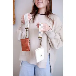 Bifold Keychain Wallet with Wrist Lanyard, Faux Leather Compact Card Holder, Stylish Keychain Wallet for Women