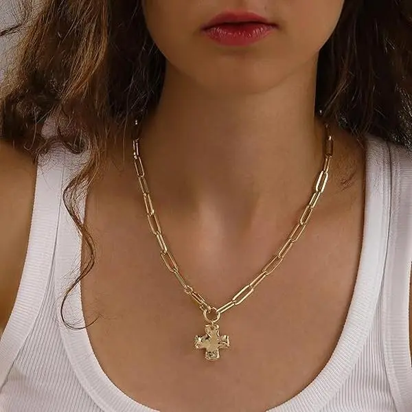 Vintage Chunky Chain Necklaces for Women & Men, Gold Tone Cross Necklace Chain with Hammered Statement Pendant & Toggle Clasp, Bold Cross Design, Stylish Accessories, Statement Necklaces
