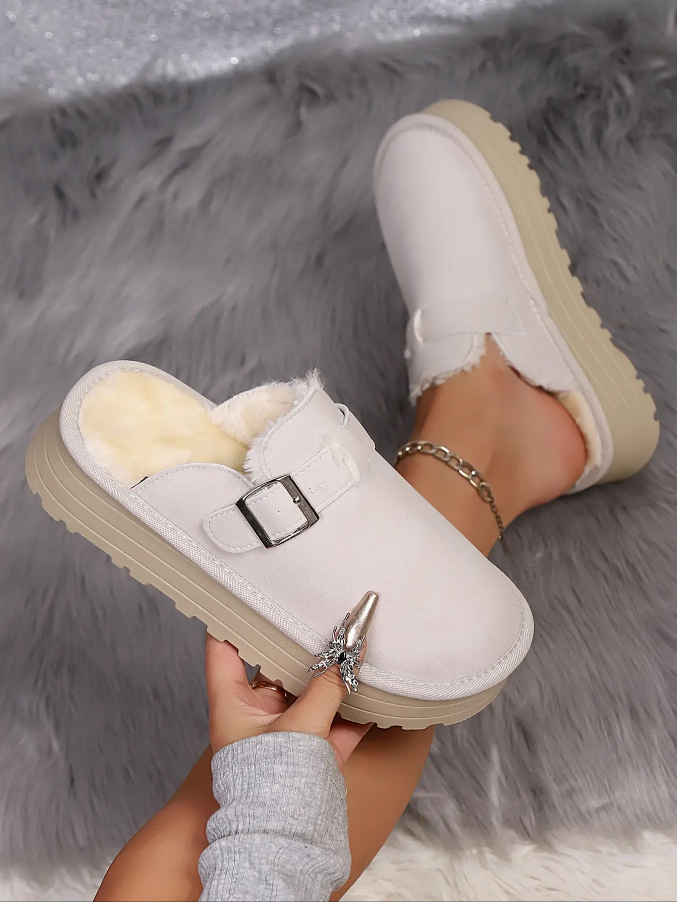 Women’s Winter Fleece Lined Clog, Comfortable Platform Slip-On Mule Shoes, Soft Cozy Slippers, Fuzzy House Slippers, Fashion Warm Indoor Outdoor House Shoes, Casual Soft Slippers, Home Shoes