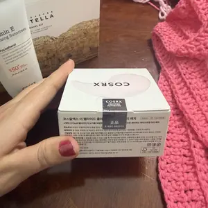 Product Review of COSRX The Peptide Collagen Hydrogel Eye Patch 60 Patches Reduce Puffiness Hydrate Under-Eye Bags in 10 Minutes from M**7