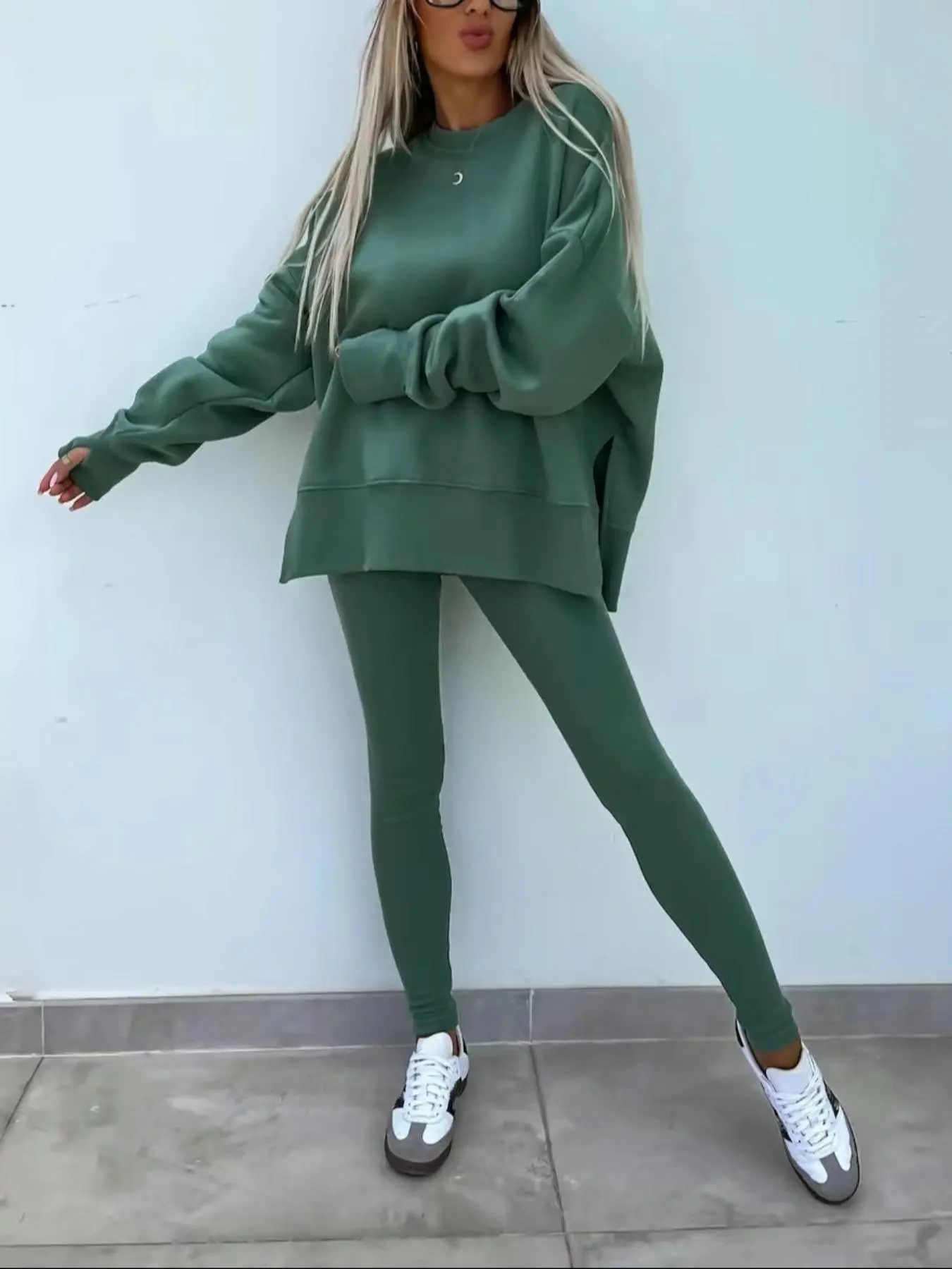 2026 Women's Loungewear 2 Piece Outfit, Oversized Crewneck Sweatshirt & Ribbed Leggings Set, Soft Cozy Long Sleeve Pullover + High Waist Tights, Casual Athleisure Tracksuit for Daily, Street & Travel, Womenswear Clothes