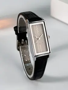 Women's Quartz Watch Rectangle Shape Stainless Steel Strap Elegant Design Mineral Glass Dial Perfect Gift for Women Daily Wear Fashionable Analog Watch Modern Casual Wristwatch