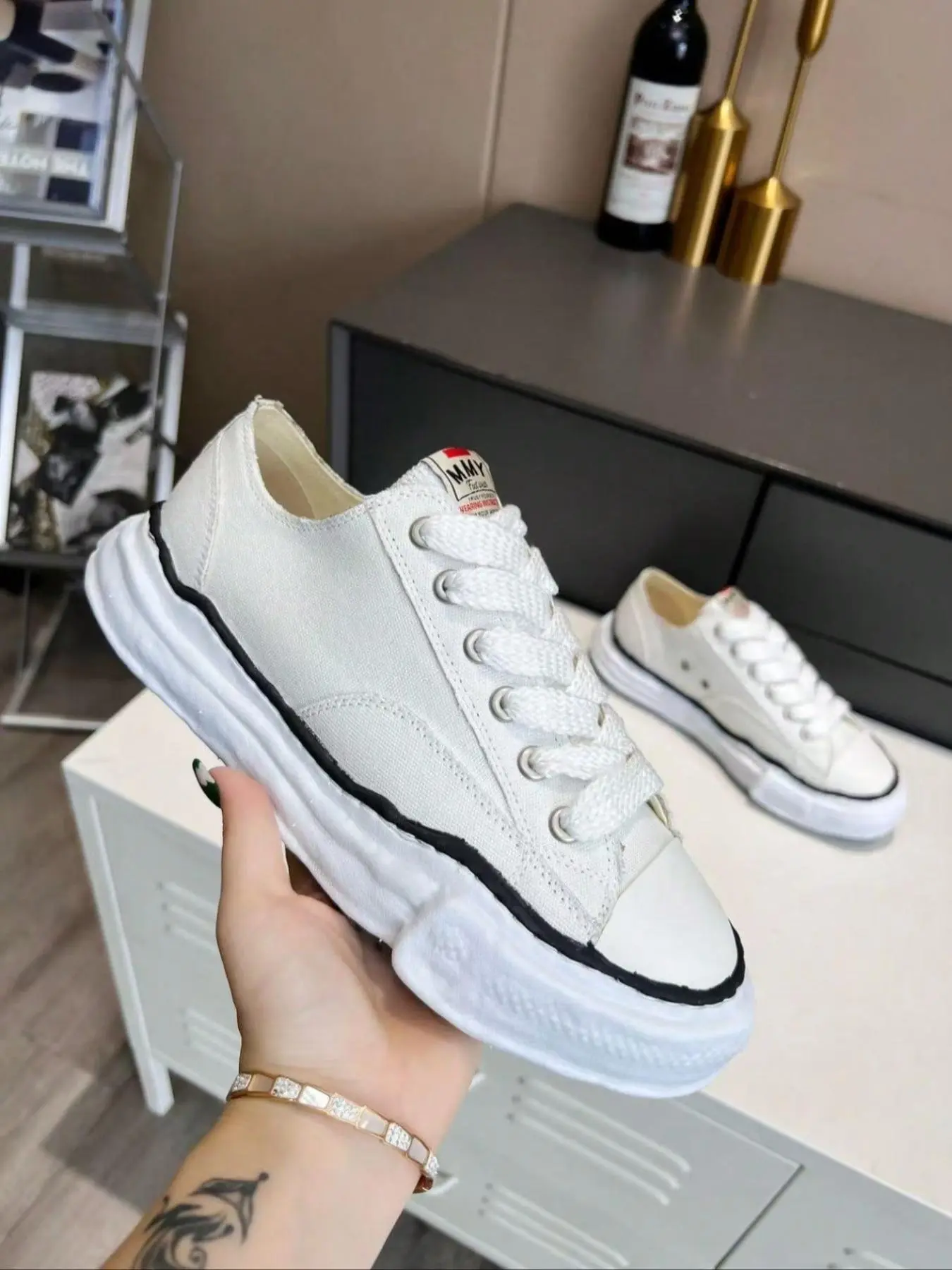 Maison Mihara Yasuhiro 2025 New MMY Men Sneakers Classic Anti-slip Wear-Resistant Lightweight Low-top Board Shoes for Male and Female Campus Lovers Black and White, Footwear, Casual Trendy Nonslip Trainers Breathable Shoes