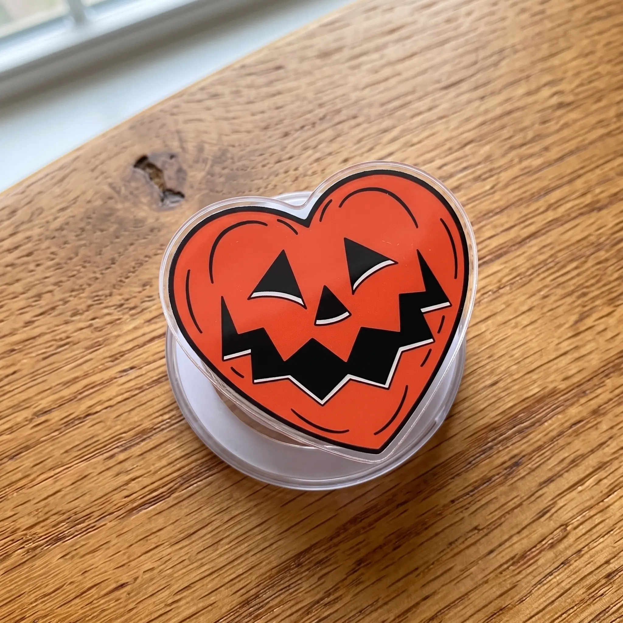 Heart Jack O Lantern Magnetic Phone Grip & Stand, Cute Pumpkin Kindle Grip, Spooky Halloween Phone Accessory, Fall Gift